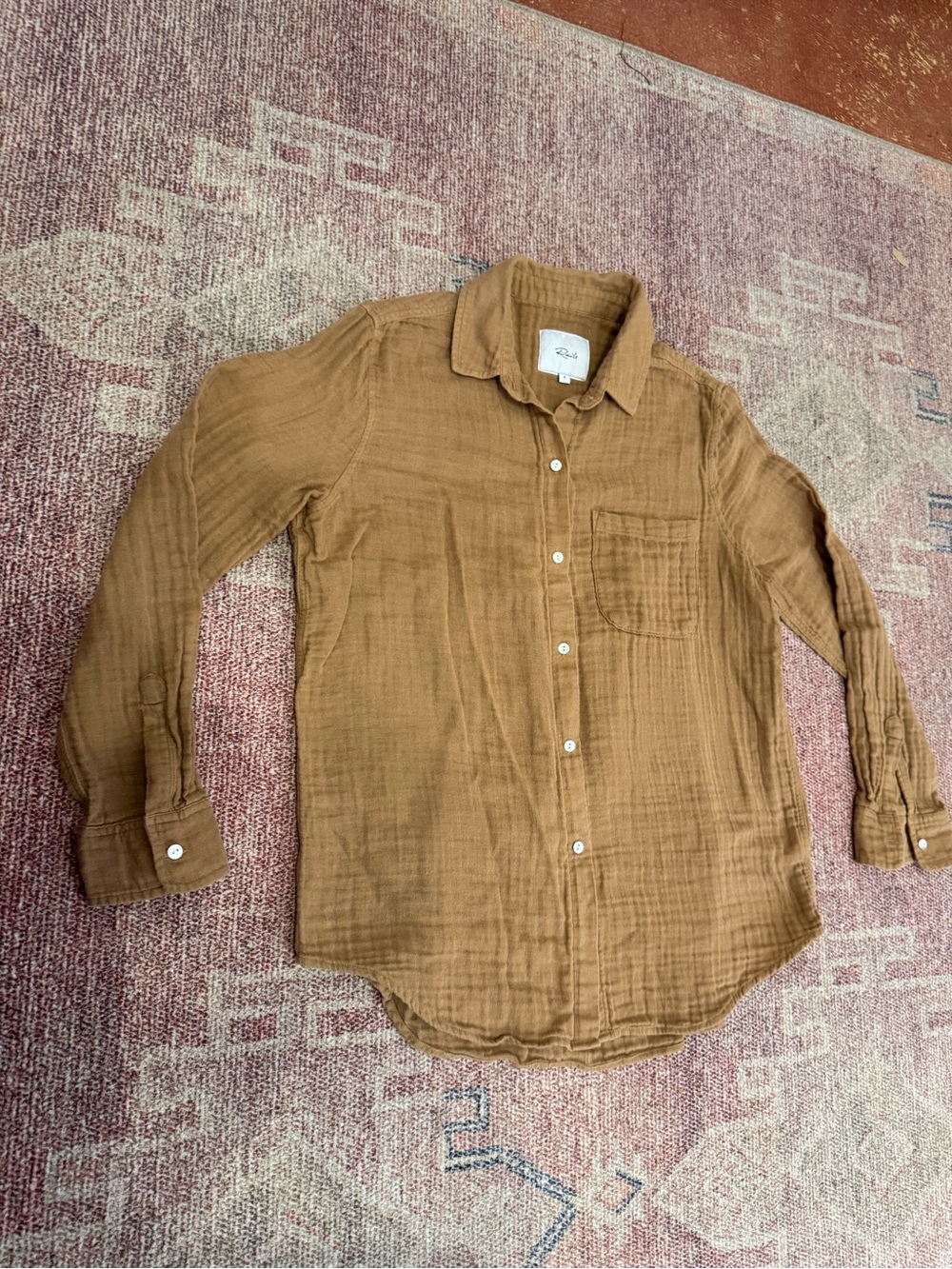 Rails women’s Cotton gauze button down in roasted almond tan shell buttons sm